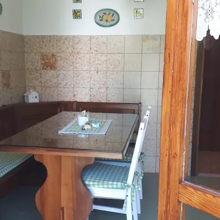 Apartment La Casa Della Nonna Vara Superiore